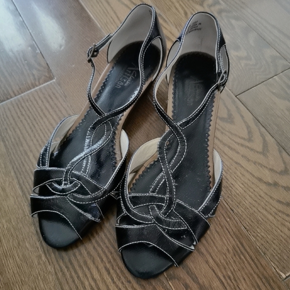 Clarks Artisan Collection Women's Sandals/Shoes